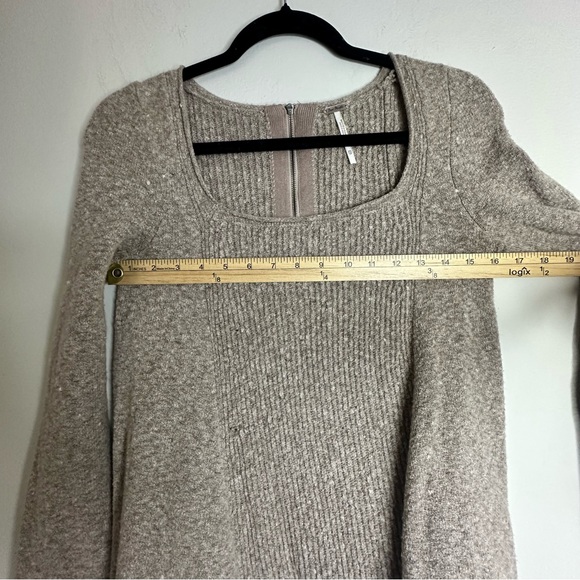 Free People Swing Out Sister Tan Long Sleeve Sweater Square Neck Top Size XS - Picture 6 of 8